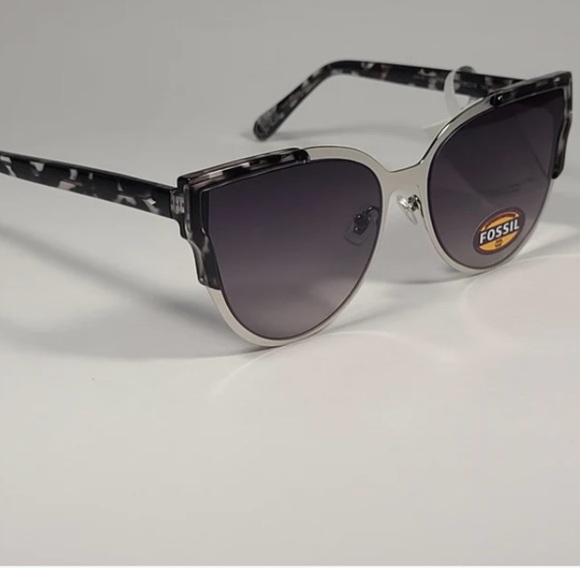 Fossil Women's Grey and Silver Sunglasses - Picture 3 of 9